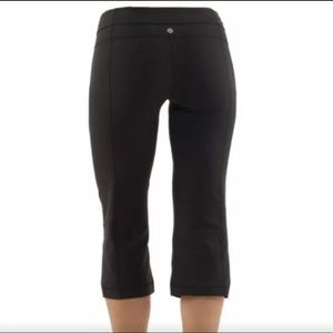 LULULEMON Groove Crop Reversible Leggings, Size 6